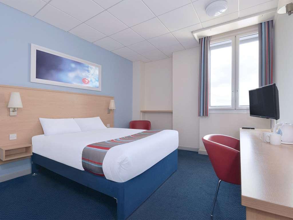 Travelodge Northampton Upton Way Bilik gambar