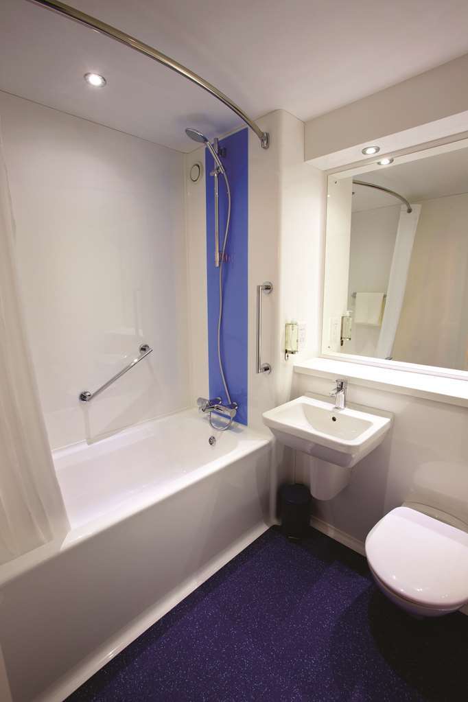 Travelodge Northampton Upton Way Bilik gambar