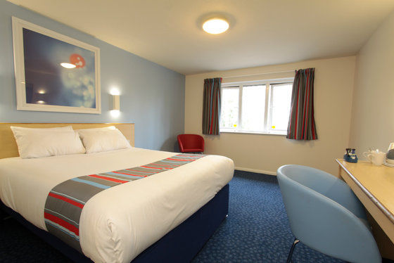 Travelodge Northampton Upton Way Bilik gambar